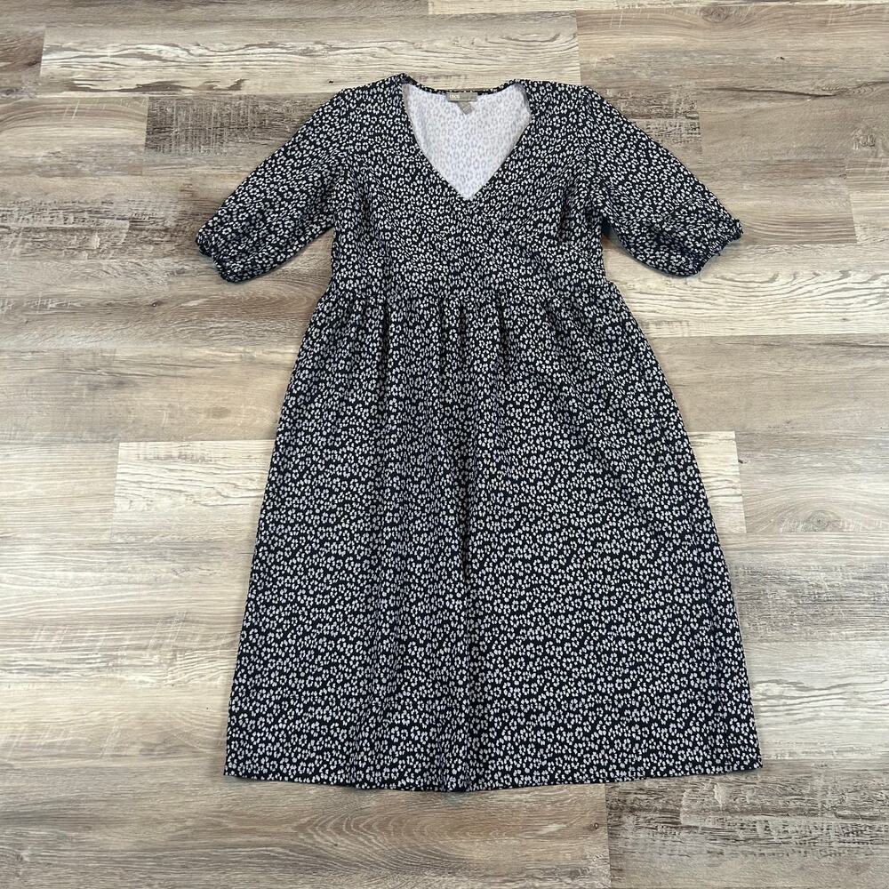 ASOS Floral Midi Dress Black White V-Neck Puff Sleeve Soft Grunge Size 8